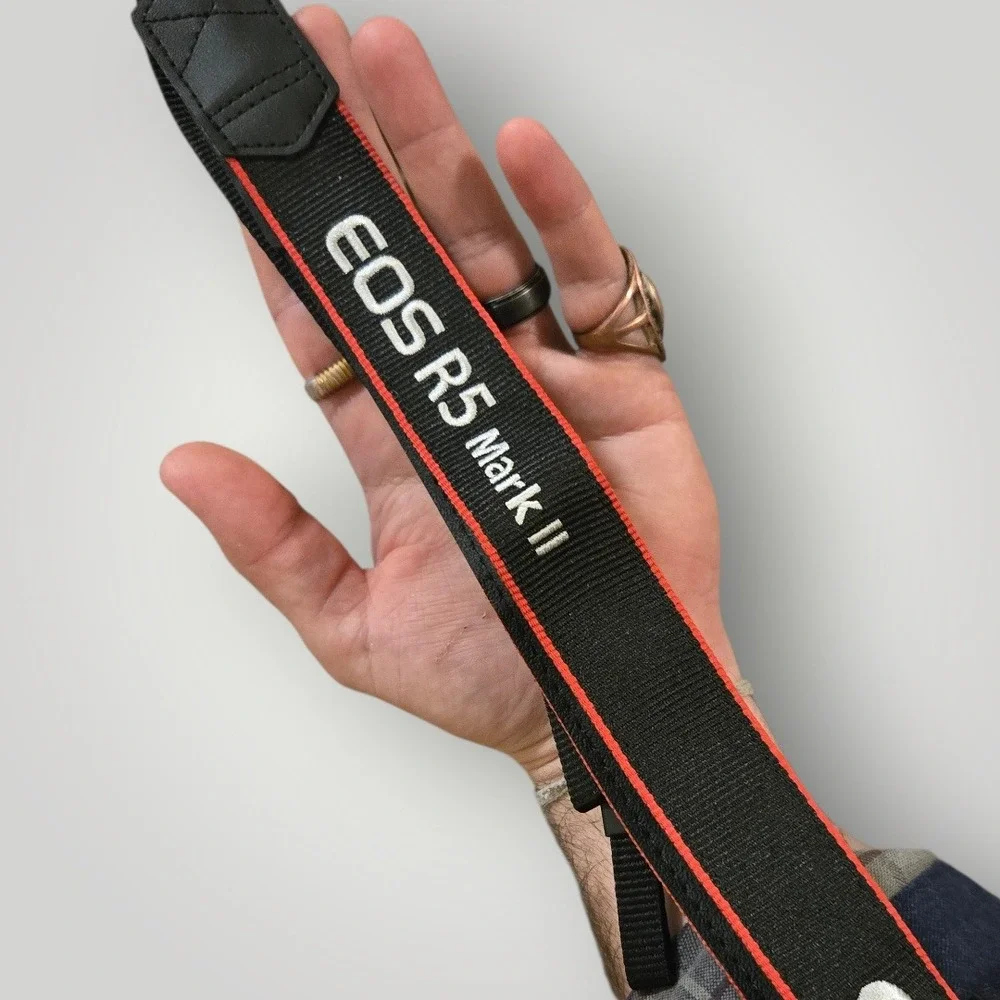 Canon EOS R5 Mark II Camera Neck Shoulder Strap Black Red OEM‎ Genuine Brand New